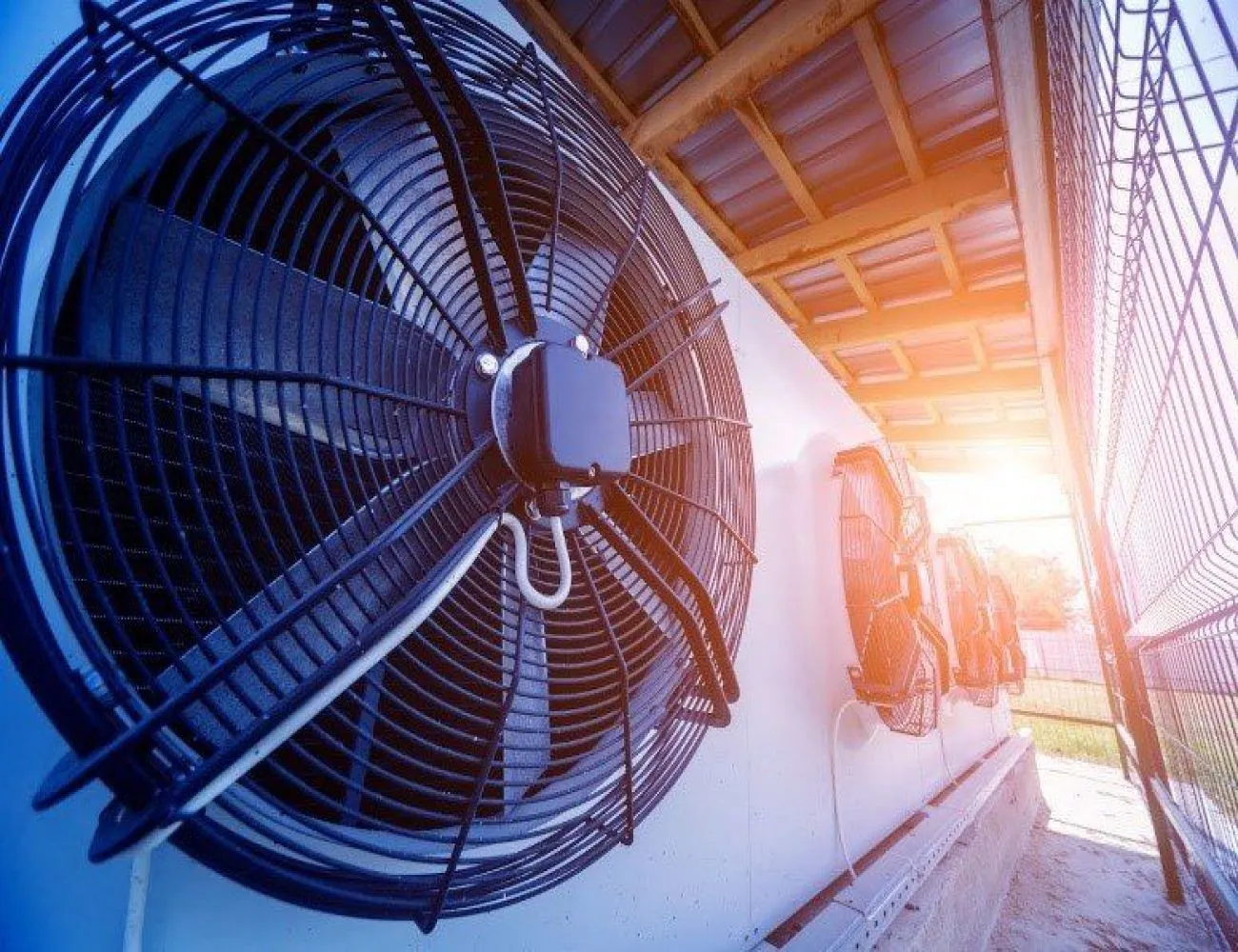 Outdoor condenser fan unit